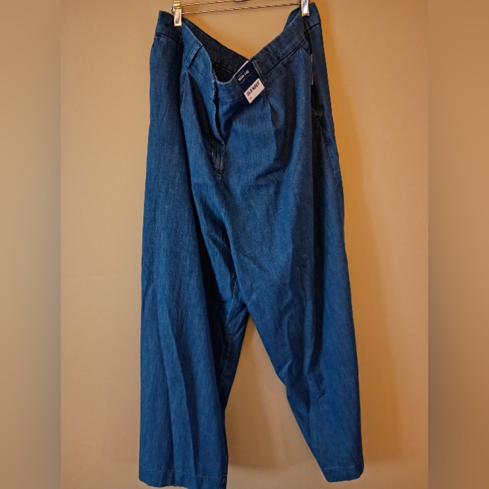 OLD NAVY,  wide Leg  Pant,Size 22, NWT, Dark Wash, 100% Cotton
